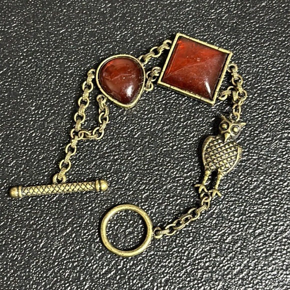 Antiqued Gold Geometric Owl Butterfly ??? Chain Link Toggle Bracelet - Picture 2 of 6